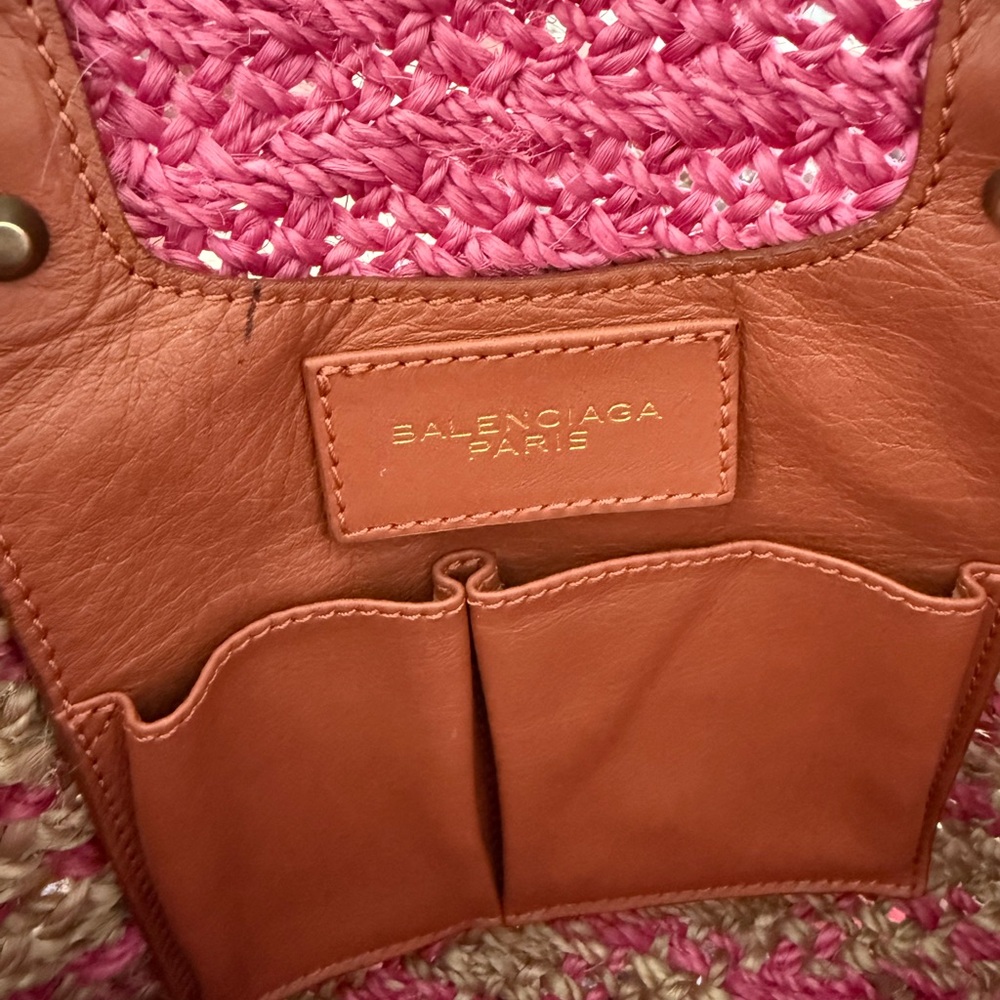 Balenciaga Raffia Panier Two-Toned Tote in Pink/Natural - Picture 5 of 9